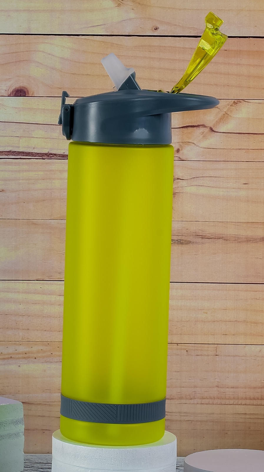 BRANDED WATER BOTTLE PLASTIC 001