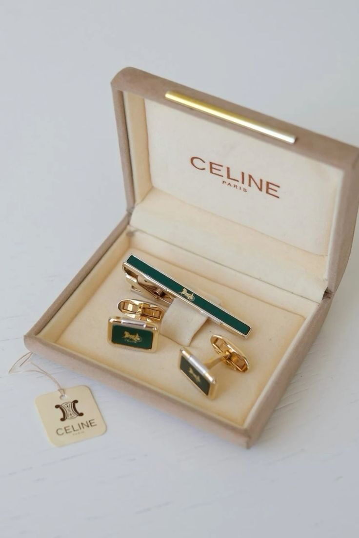 CUFFLINKS & TIE CLIP SET