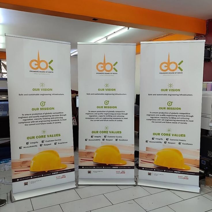 BROAD- BASSED ROLLUP BANNER 2M *1M